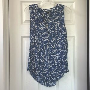 Sleeveless Lucky Brand top